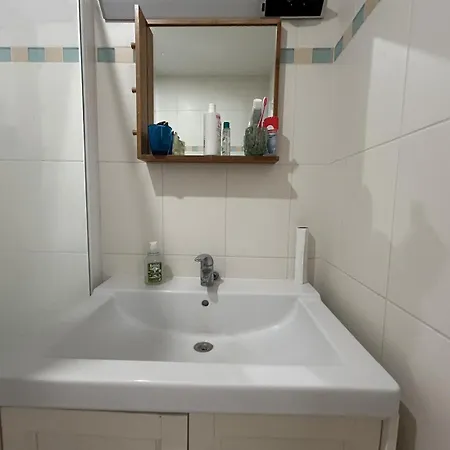 Charming Parisian Apartmán